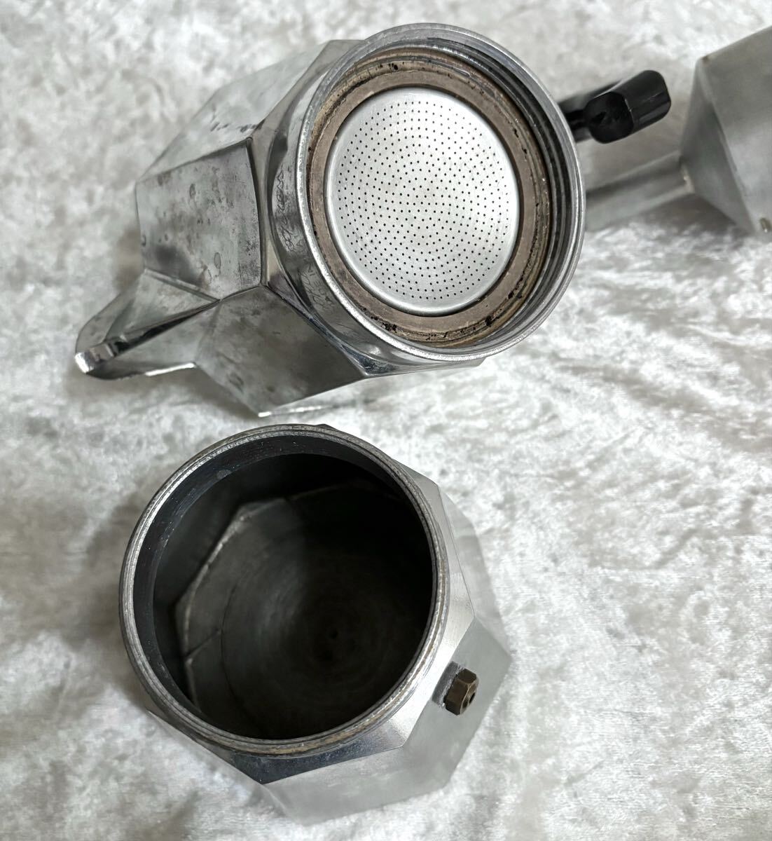 ビアレッティ モカエキスプレス 直火式 エスプレッソメーカー 4カップ用 BIALETTI イタリア製 アウトドア BBQ キャンプ等に_画像5