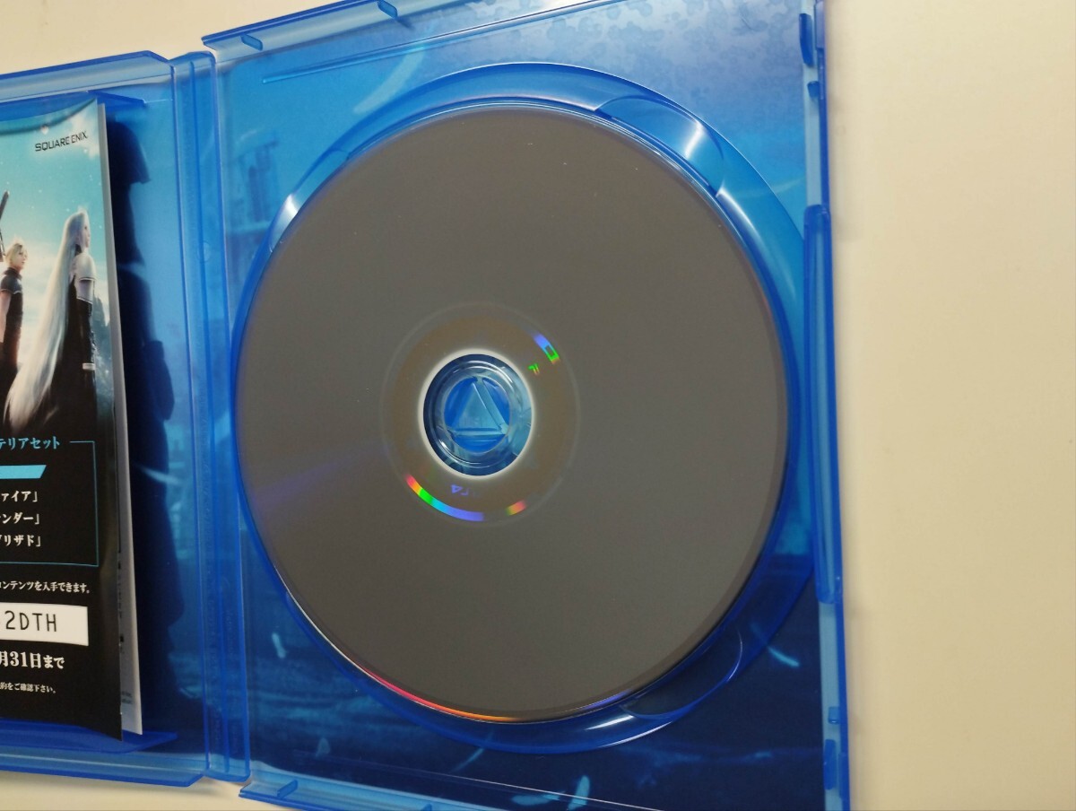 送料無料　【PS4】 クライシス コア -ファイナルファンタジーVII- リユニオン　中古品　動作確認済_画像4
