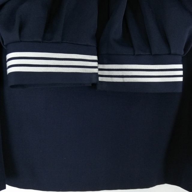 1 иен матроска юбка верх и низ 2 позиций комплект большой размер стрекоза зима предмет белый 3шт.@ линия женщина школьная форма средний . средняя школа темно-синий форма б/у разряд C EY6119