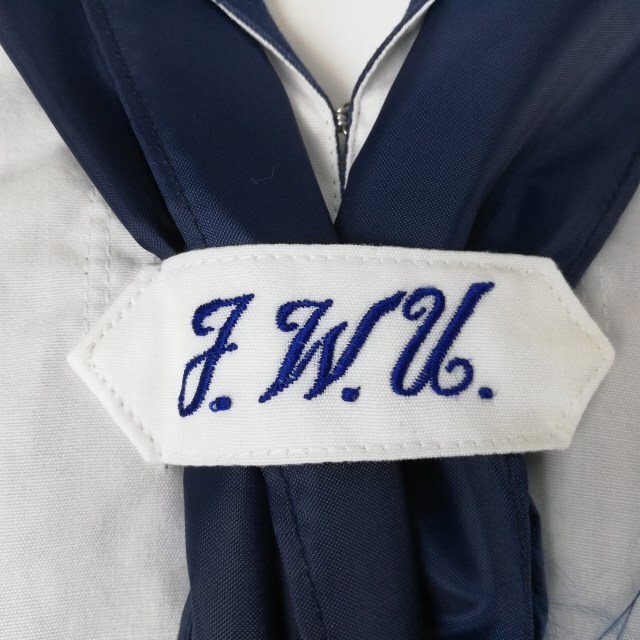 1 иен матроска юбка шарф верх и низ 3 позиций комплект лето предмет белый 3шт.@ линия женщина школьная форма Kanagawa Япония женщина университет приложен средний . белый форма б/у разряд C EY6673