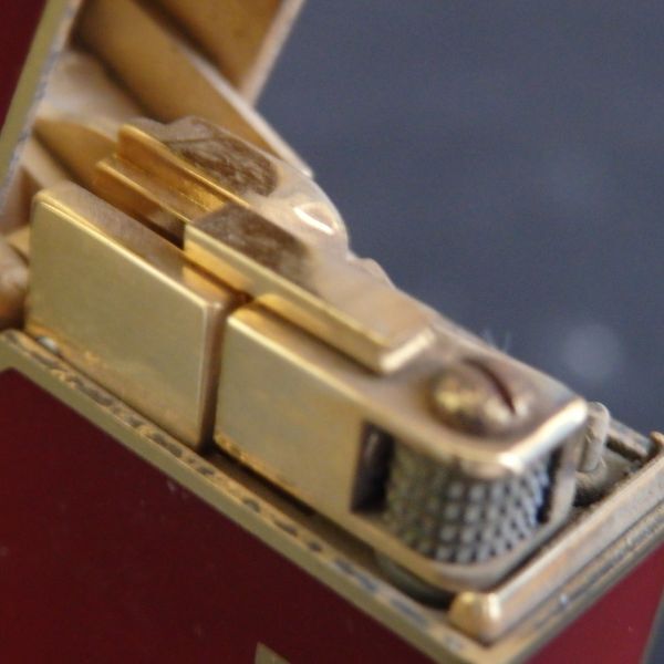 １円スタート 激レア Dunhill ダンヒル ラッカー ｄロゴ ガスライター レッド ゴールド 箱付き 11-5 41869_画像9