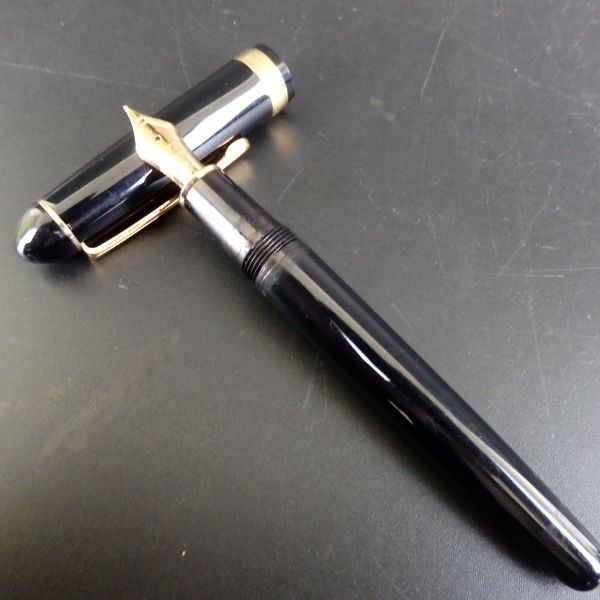 １円スタート 激レア PLATINUM プラチナ 万年筆 #3776 ブラック ゴールド 12-2 41894_画像1