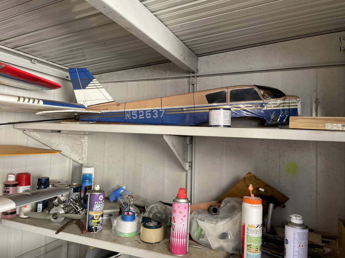 ヘリコプター 飛行機 ラジコン 部品 パーツ エンジン 送信機 プロポ ヒロボー フタバ いろいろ まとめて ジャンク 引き取り限定 千葉県_画像4