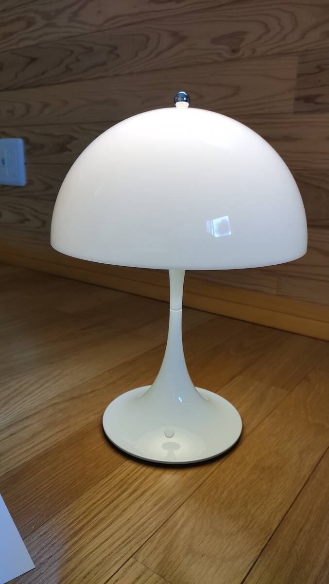 正規品 Louis Poulsen（ルイスポールセン） Panthella 250 Portable（パンテラ 250 ポータブル） オパール ホワイト 美品_画像3