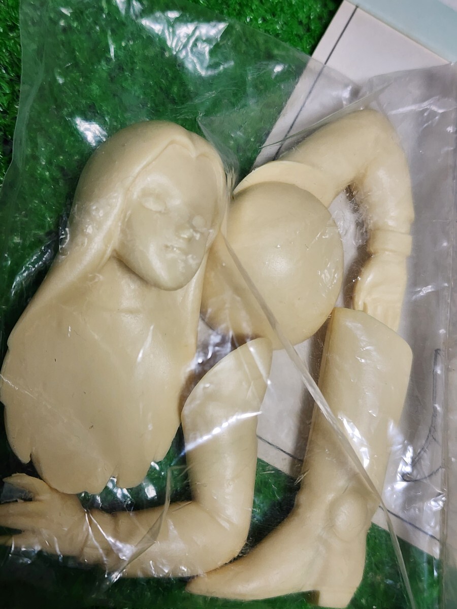 機動戦士ガンダム0080 WAR in the Pocket 　クリスチーナ・マッケンジー　レジン ガレキ 1/8scale B-CLUB フィギュア　Christina Mackenzie_画像4