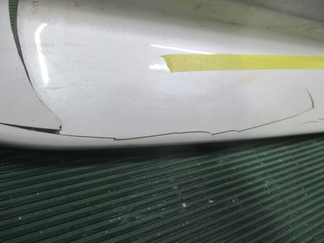 トヨタ ハイエース 200系 標準ボディ モデリスタ フロントスポイラー MSD41-26005-A1 070 ＊個人宅配送不可＊_画像3