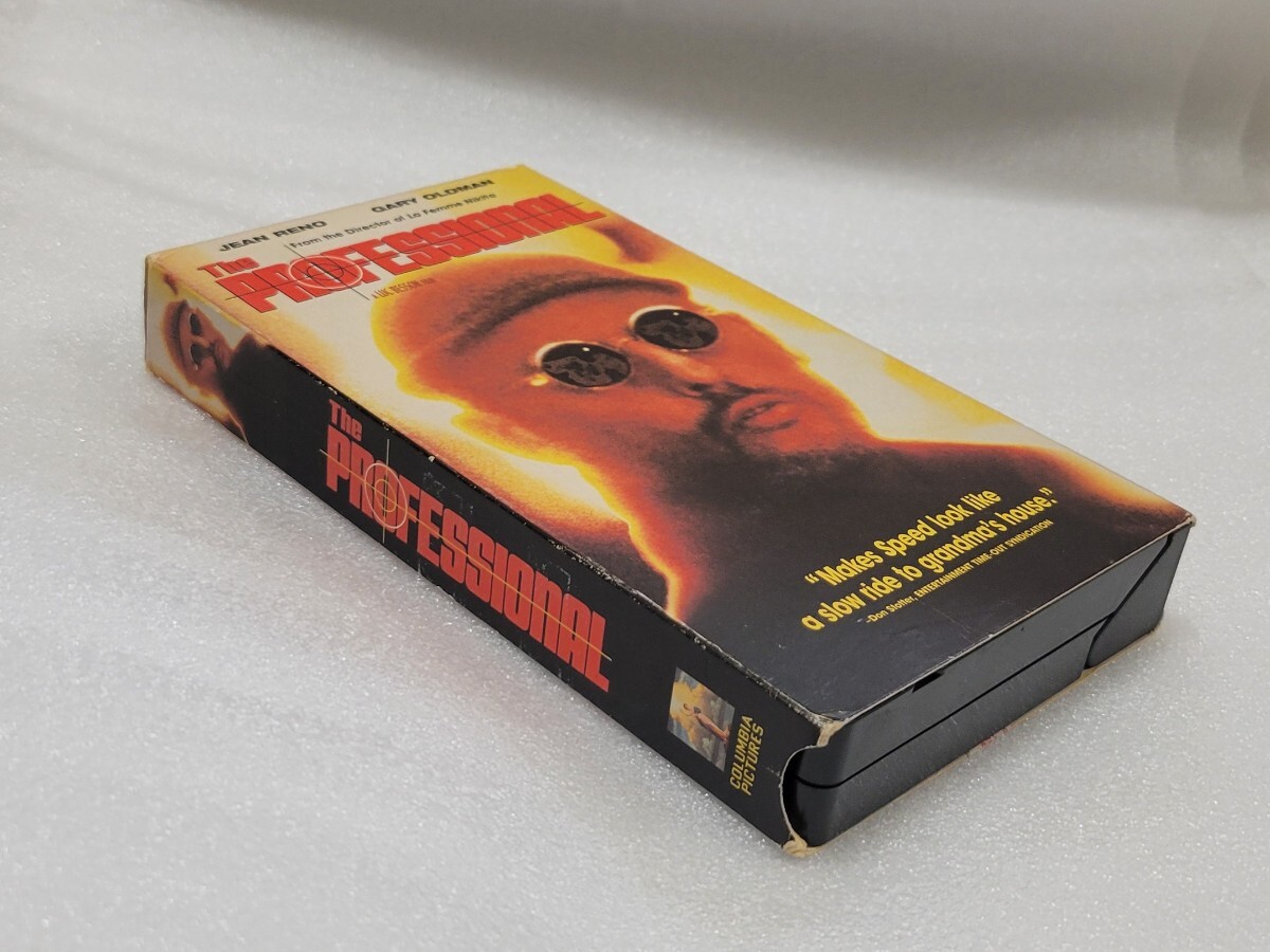 Professional [VHS] Jean Reno Gary Oldman 　英語版 [Import] ビデオ 109min VHS レオン 輸入版　ビンテージ　動作確認済み_画像9