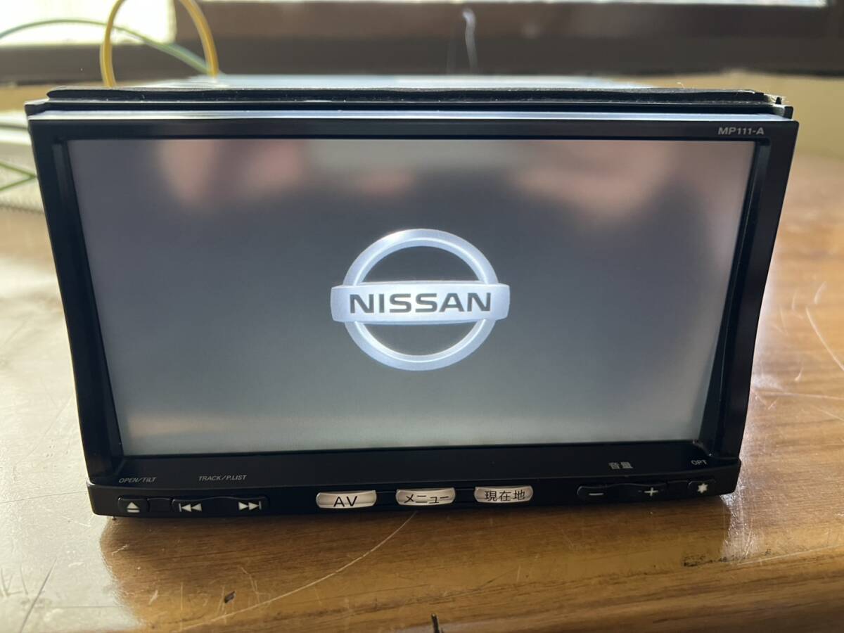 日産純正　メモリーナビ　MP111-A　ワンセグ　TV　CD　SD　Bluetooth　マイク　動作確認済_画像2