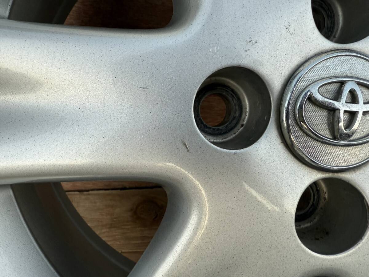 トヨタ純正　VITZ　ヴィッツ　RS　90系　16インチ　6J　+51　PCD100　4穴　ホイール4本セット　アクア　ヤリス_画像4
