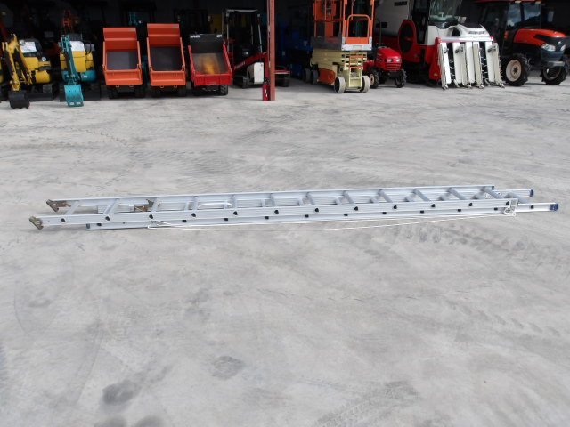 引取限定 KP7 長谷川工 業 アルミ合金 伸縮 はしご D-10 HCK2-72 全長7ｍ18ｃｍ 最大使用重量100kg_画像2