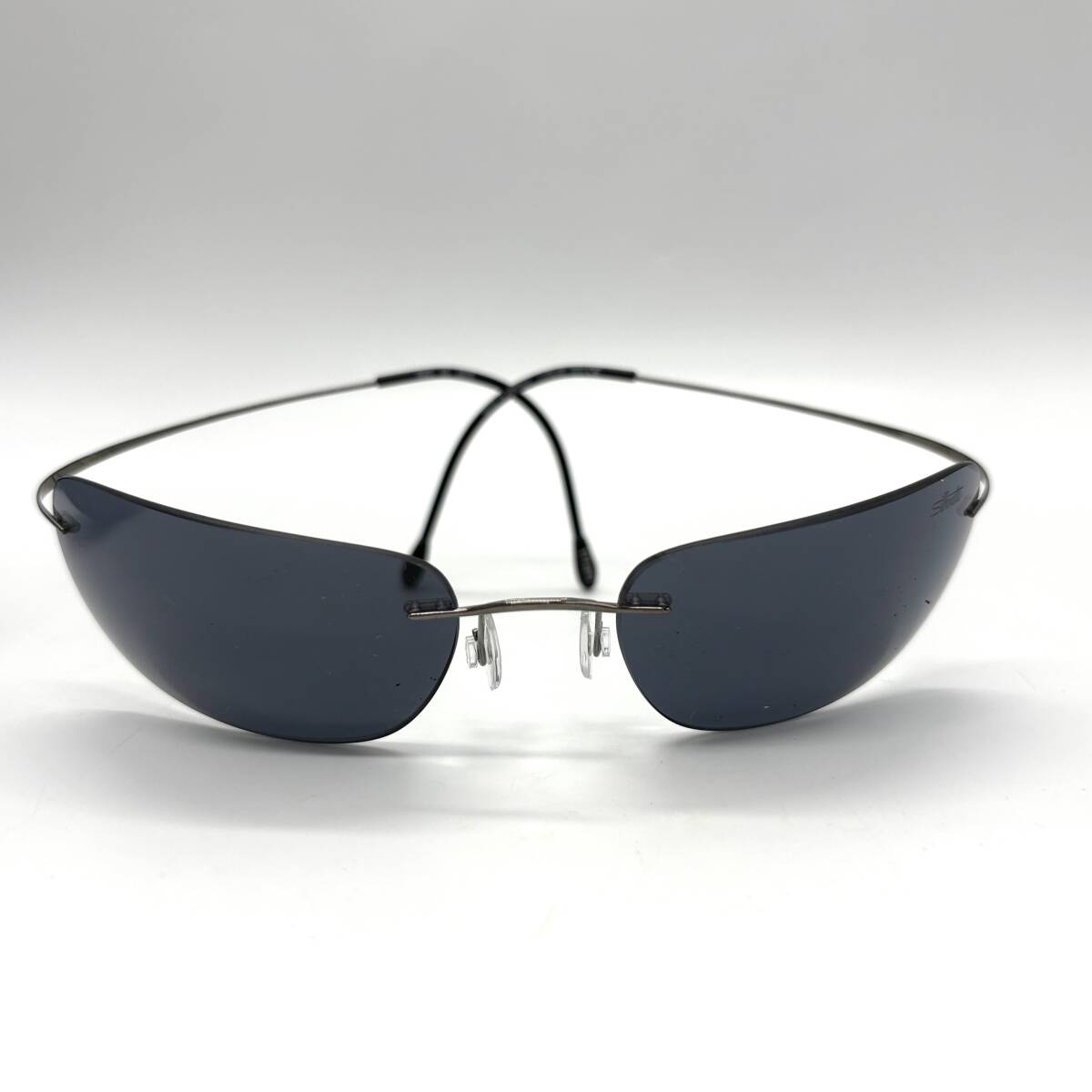 AY2790■Silhouette サングラス シルエット 8562 65 6076 オーストラリア製 2［3］ブルー系 ケース付き 1円スタート　_画像2