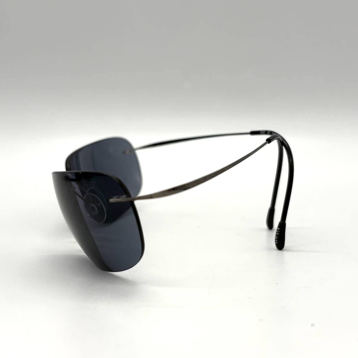 AY2790■Silhouette サングラス シルエット 8562 65 6076 オーストラリア製 2［3］ブルー系 ケース付き 1円スタート　_画像3