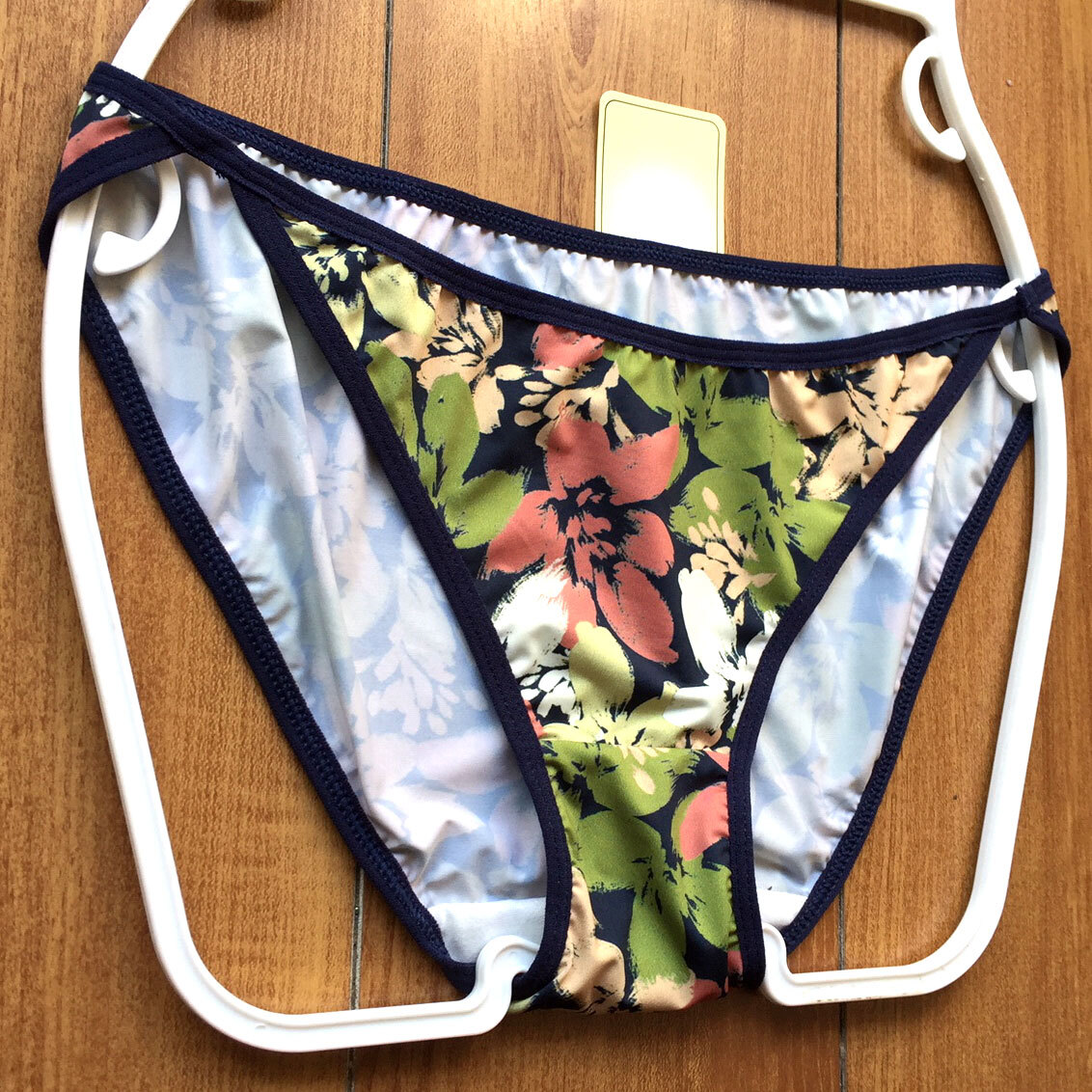 新品・未使用♪【特価★ノーブランド】シックなフラワープリント♪アウトゴムで履きやすい/ネイビー/LL★パンティ/ショーツ/レディース下着_画像6