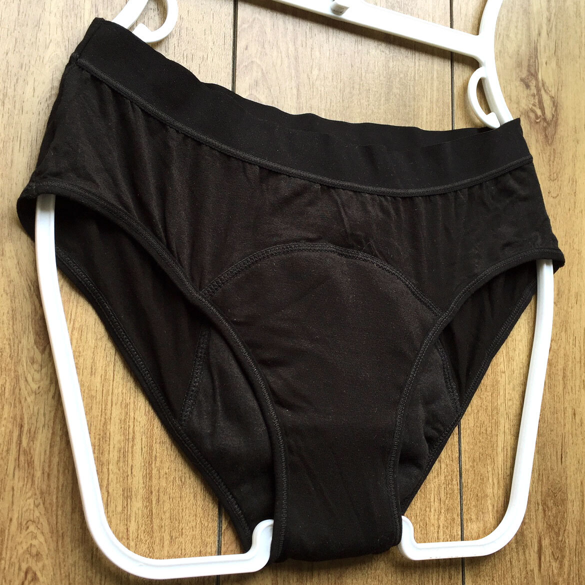 新品・未使用♪【XAZK】安定感とフィット感ある快適スタイル！ふんわり柔らか吸水サニタリー/黒/M★パンティ/ショーツ/レディース下着_画像6