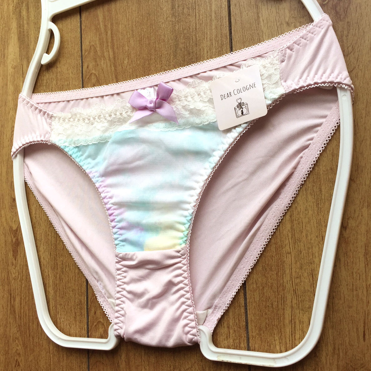 新品・未使用♪【ディアコロン】パステルの水彩っぽいお花模様♪おしゃれでキュートな推し/パープル/L★パンティ/ショーツ/レディース下着_画像4