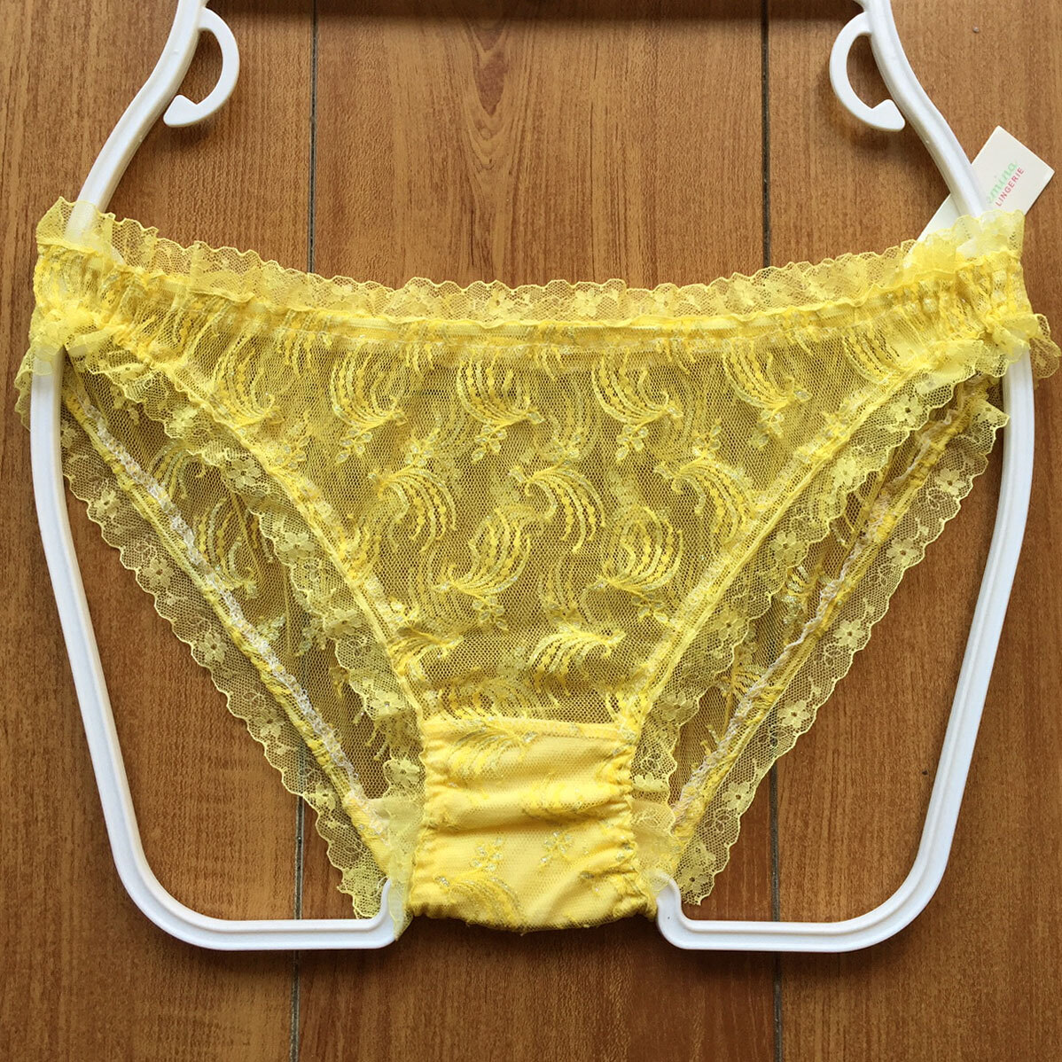 新品・未使用♪【特価★ノーブランド】くしゅくしゅとフリルがめっちゃ可愛いスキャンティ/イエロー/M★パンティ/ショーツ/レディース下着_画像1