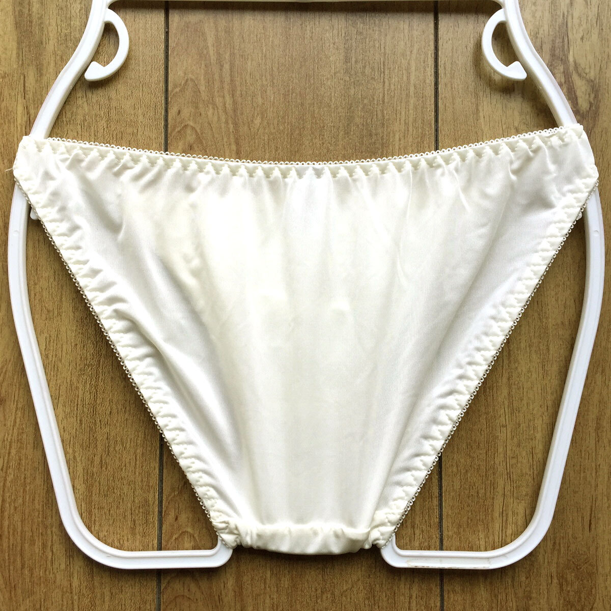 新品・未使用♪【SANEI】大ぶり花柄レースがめっちゃ綺麗~♪立体感あってエレガントなランジェ/白/M★パンティ/ショーツ/レディース下着_画像8