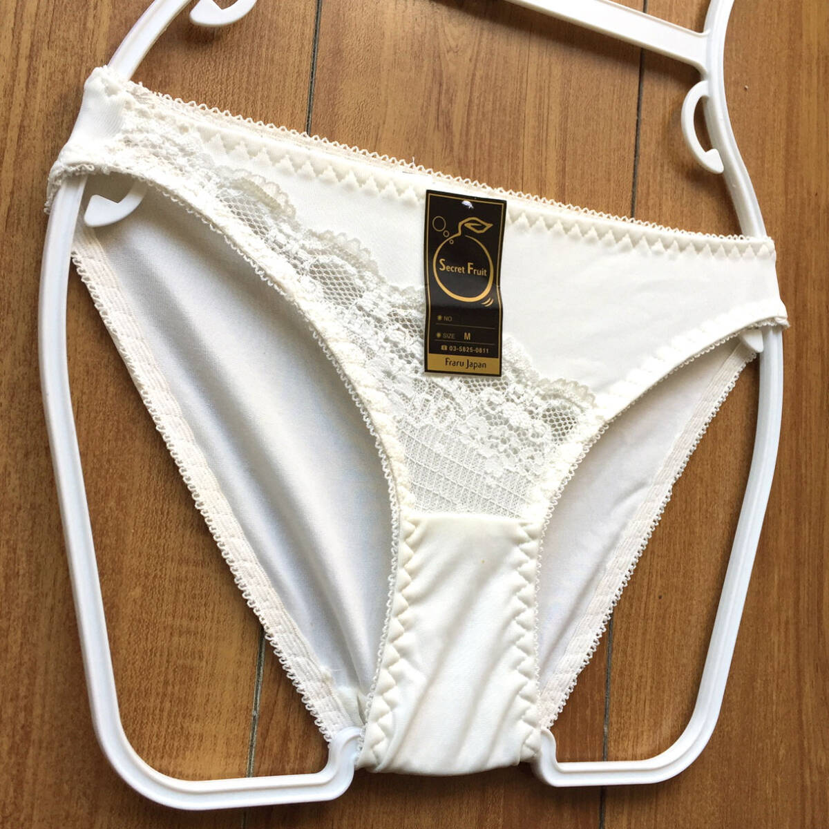 新品・未使用♪【特価★Secret Fruit】透け感ある美しいレース♪アシンメトリーでおしゃれ/オフ白/M★パンティ/ショーツ/レディース下着_画像6