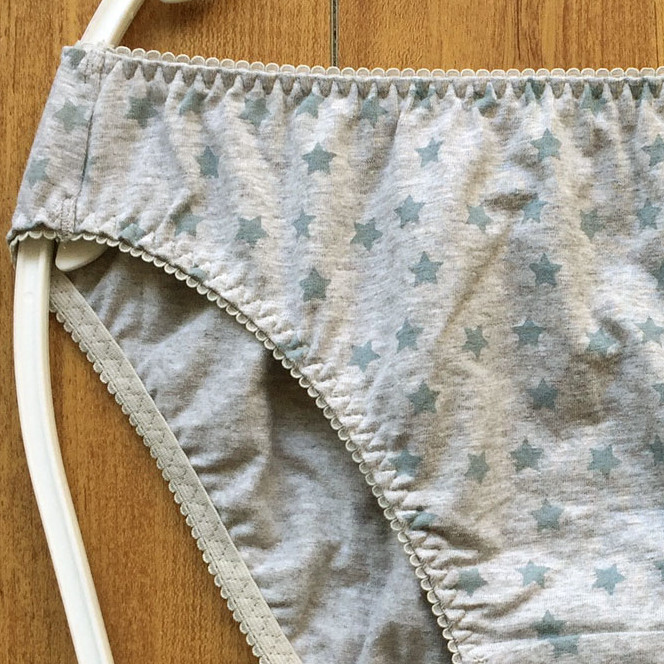 新品・未使用♪【T・S・L】お星さまがいっぱいかわいくキュート!ガーリーなコットンランジェ/グレー/M★パンティ/ショーツ/レディース下着_画像2