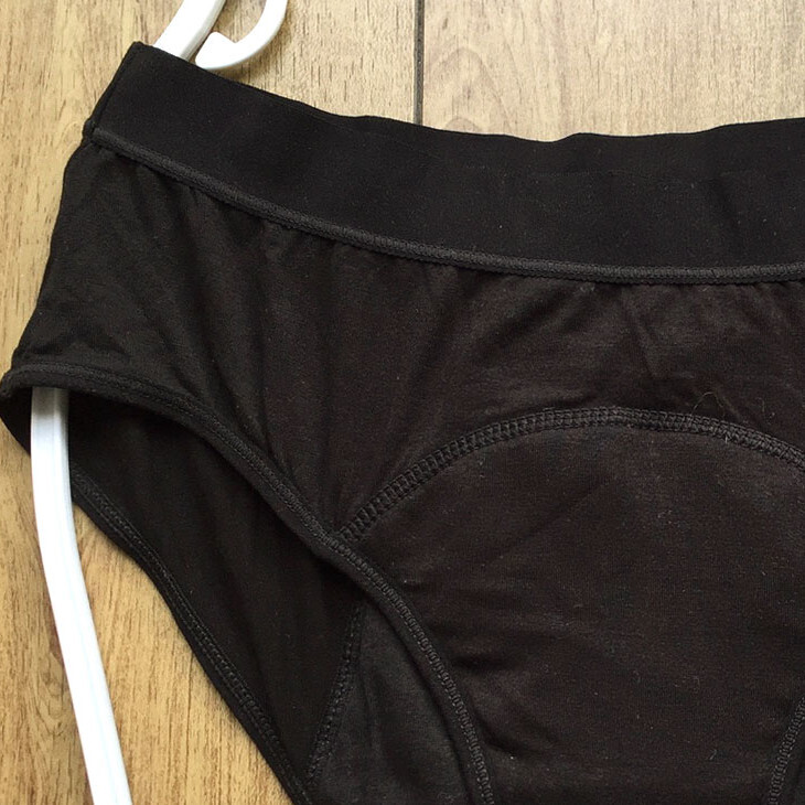 新品・未使用♪【XAZK】安定感とフィット感ある快適スタイル！ふんわり柔らか吸水サニタリー/黒/M★パンティ/ショーツ/レディース下着_画像2