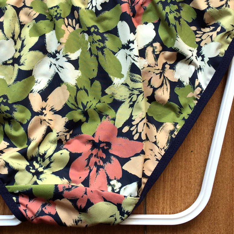 新品・未使用♪【特価★ノーブランド】シックなフラワープリント♪アウトゴムで履きやすい/ネイビー/LL★パンティ/ショーツ/レディース下着_画像9