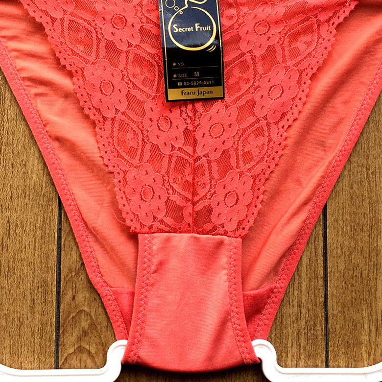 新品・未使用♪【Secret Fruit】おしゃれでセクシーなレース♪サラサラ光沢も可愛い/コーラルピンク/M★パンティ/ショーツ/レディース下着_画像3