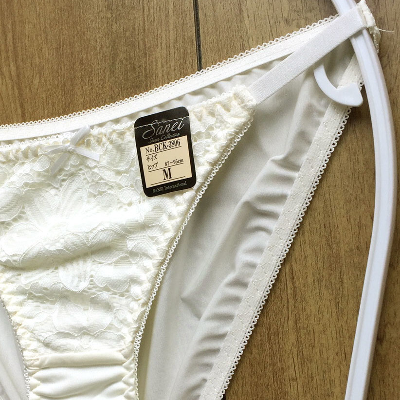 新品・未使用♪【SANEI】大ぶり花柄レースがめっちゃ綺麗~♪立体感あってエレガントなランジェ/白/M★パンティ/ショーツ/レディース下着_画像5