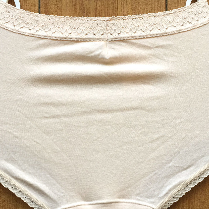 新品・未使用♪【エルフィーネ】やわらかな風合いとぴったり感が心地よい淑女系ランジェ/ベージュ/M★パンティ/ショーツ/レディース下着_画像9