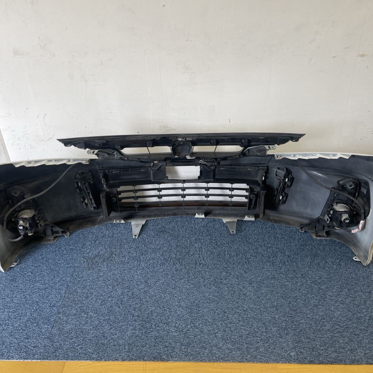 トヨタ エスティマ アエラス 中期3型 フロントバンパー_画像10