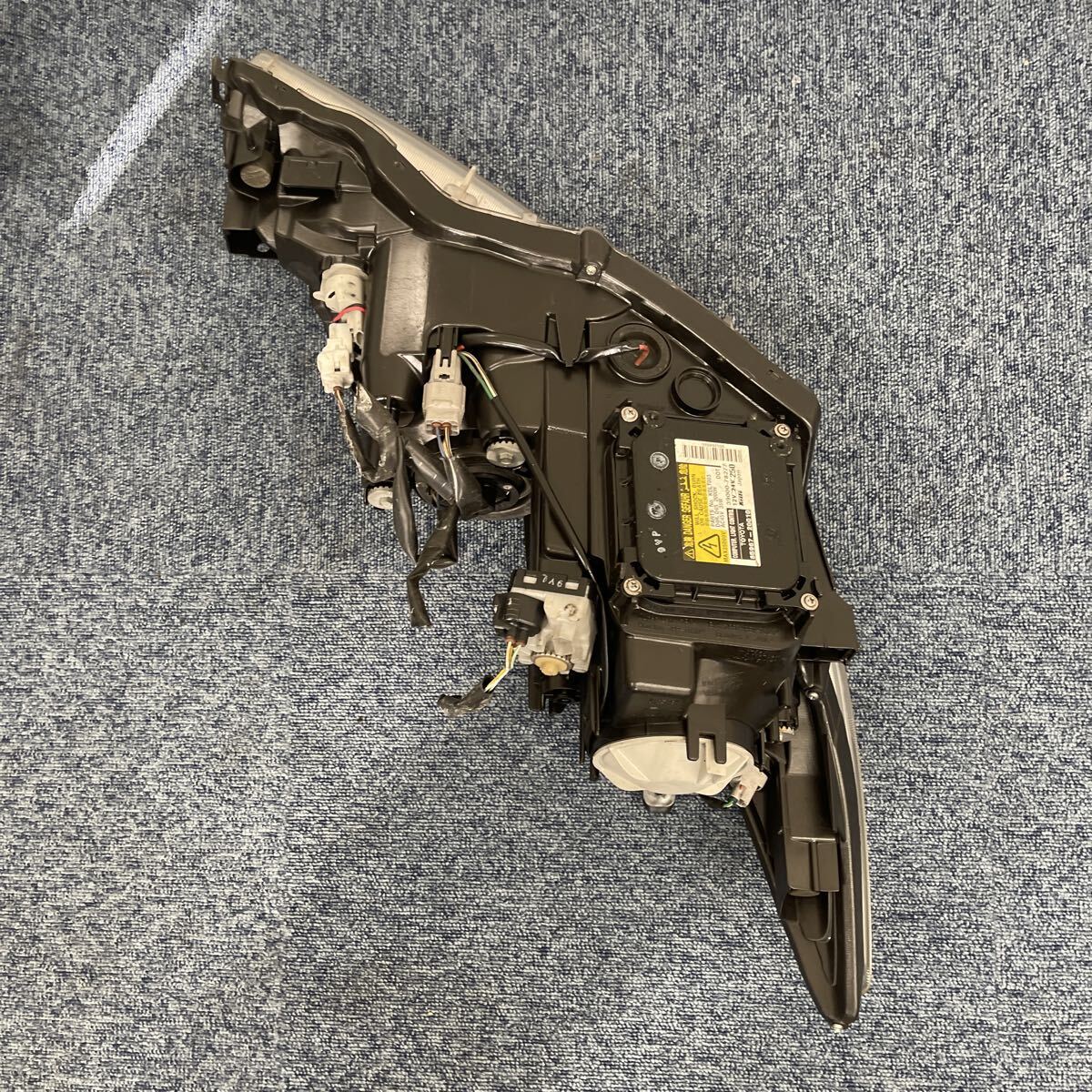 トヨタエスティマ AHR20W ヘッドライト/ヘッドランプ 左右セット KOITO28-212 H24年 AA27-2_画像9