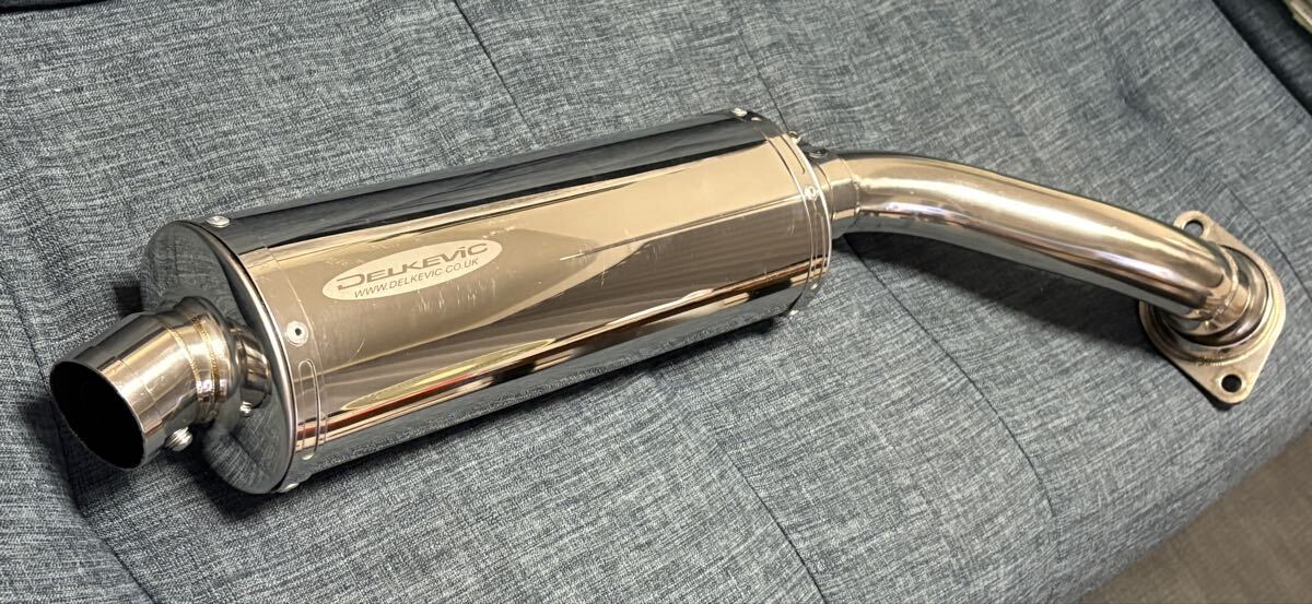 【送料無料】ＶＦＲ７５０Ｆ RC36 1型 デルケビック製 スリップオンマフラー 希少 綺麗★_画像3
