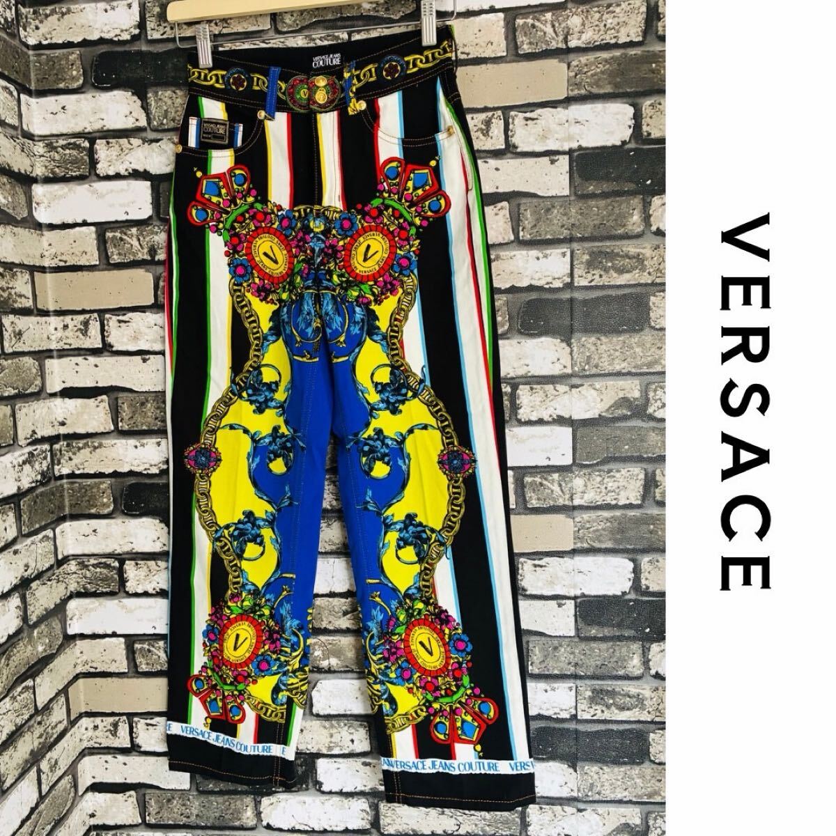 【美品】VERSACE ヴェルサーチジーンズ パンツ 7分丈 8分丈 総柄 クロップドパンツ_画像1