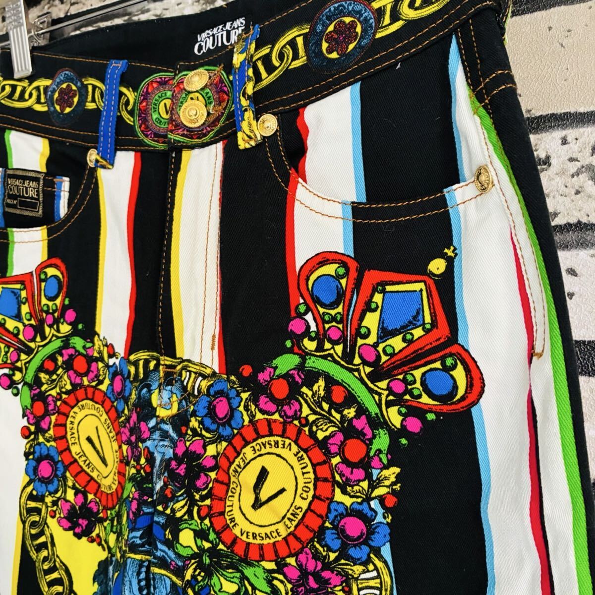【美品】VERSACE ヴェルサーチジーンズ パンツ 7分丈 8分丈 総柄 クロップドパンツ_画像3