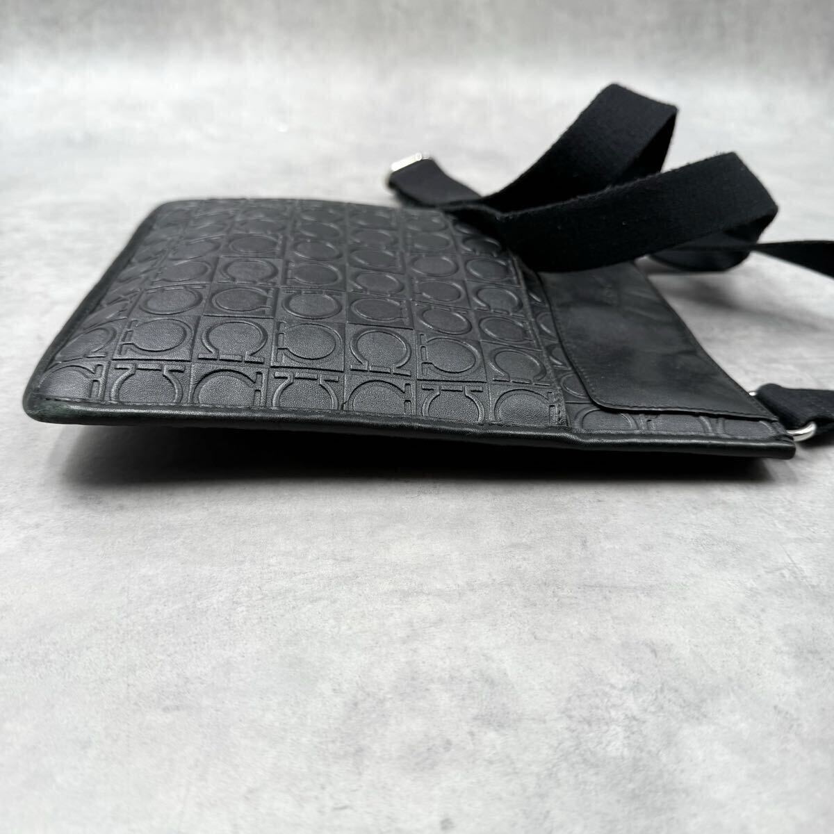  превосходный товар # Salvatore Ferragamo Ferragamo gun chi-ni мужской сумка на плечо наклонный ..sakoshu бизнес кожа натуральная кожа черный 