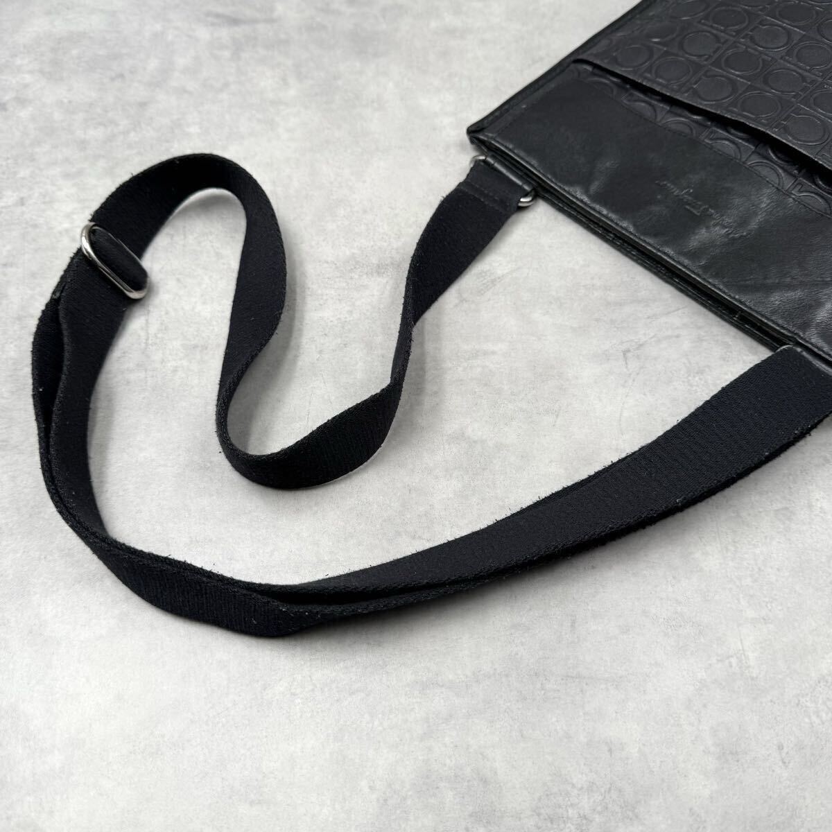  превосходный товар # Salvatore Ferragamo Ferragamo gun chi-ni мужской сумка на плечо наклонный ..sakoshu бизнес кожа натуральная кожа черный 