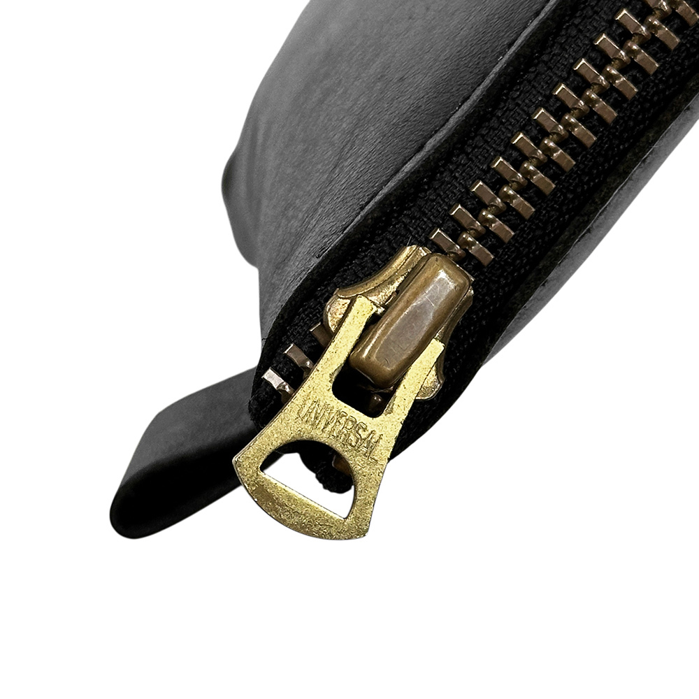 STUSSY LIVIN' GENERAL STORE 本革 レザー ポーチ 黒 小物入れ 日本製 ステューシー リヴィン ジェネラルストア MADE IN JAPAN 良好 美品_画像8