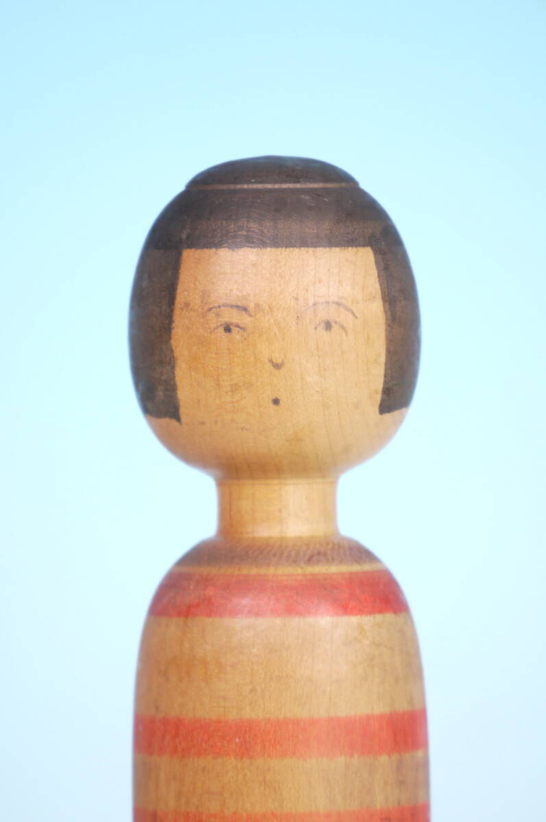  традиция kokeshi гора . право Saburou?..? (20251811)