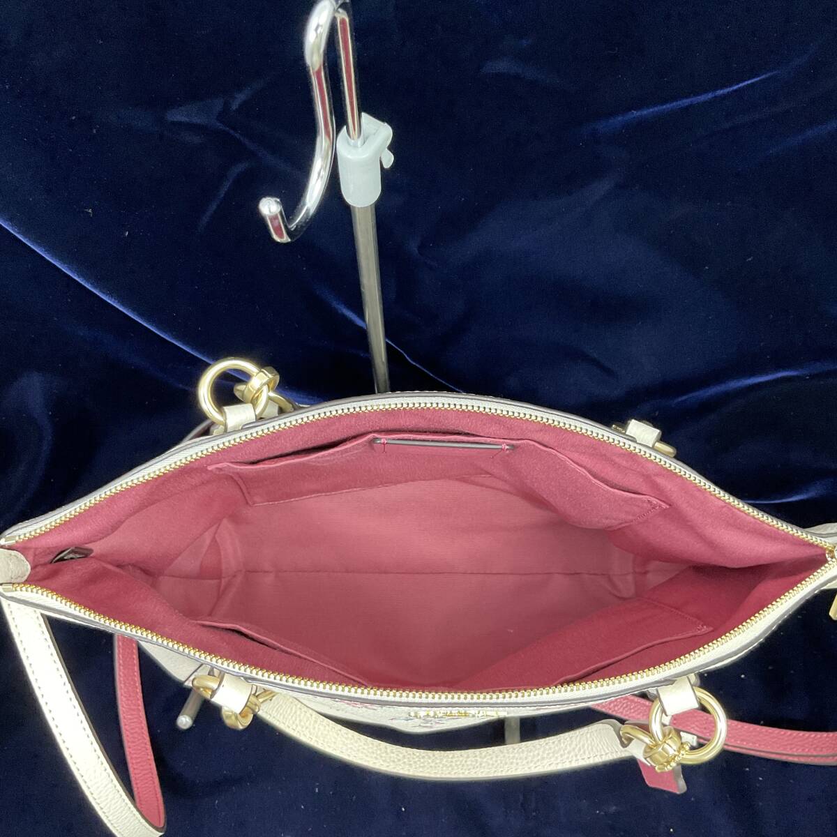 【未使用に近い】COACHコーチ 2WAY ショルダーバッグ ハンドバッグ F25875 ケアカード(C260)_画像4