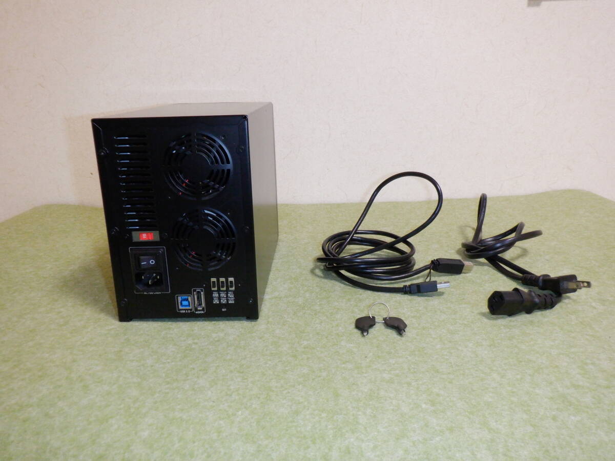 【未使用】　センチュリー 裸族のインテリジェントビル5Bay USB3.0+eSATAコンボ (CRIB535EU3)　ハードケース_画像3