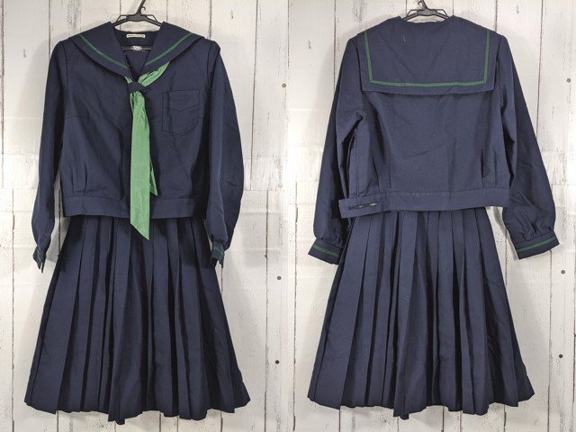 【as1394】石川県 内灘中学校 女子用学生服 制服 冬服セーラー服+冬服スカート+スカーフ◆j21_画像1