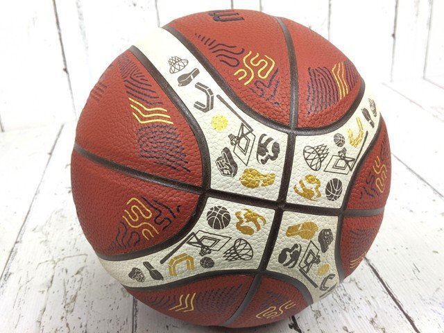 【10yt052】バスケットボール molten モルテン EuroBasket 2025 公式試合球 レプリカ 中学生以上男子 サイズ：7号球 美品◆C97♪_画像4