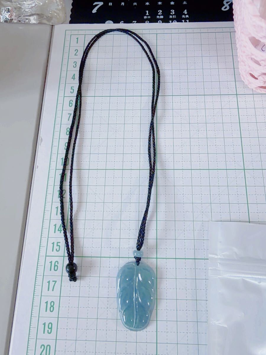 CS-0006天然本翡翠《本物保証》 ひすいペンダント 一点物 魔除け 昇進 成功 風水 金運 財運 幸運 幸福 縁起物 パワーストーン_画像5