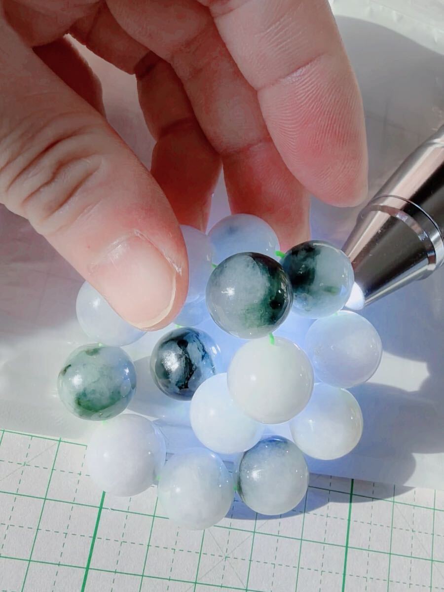 CS-0101 天然本翡翠《本物保証》 飄花 ミャンマー産天然翡翠 ブレスレット18cm 天然石14mm一点物 希少 縁起物 お守り パワーストーン_画像7