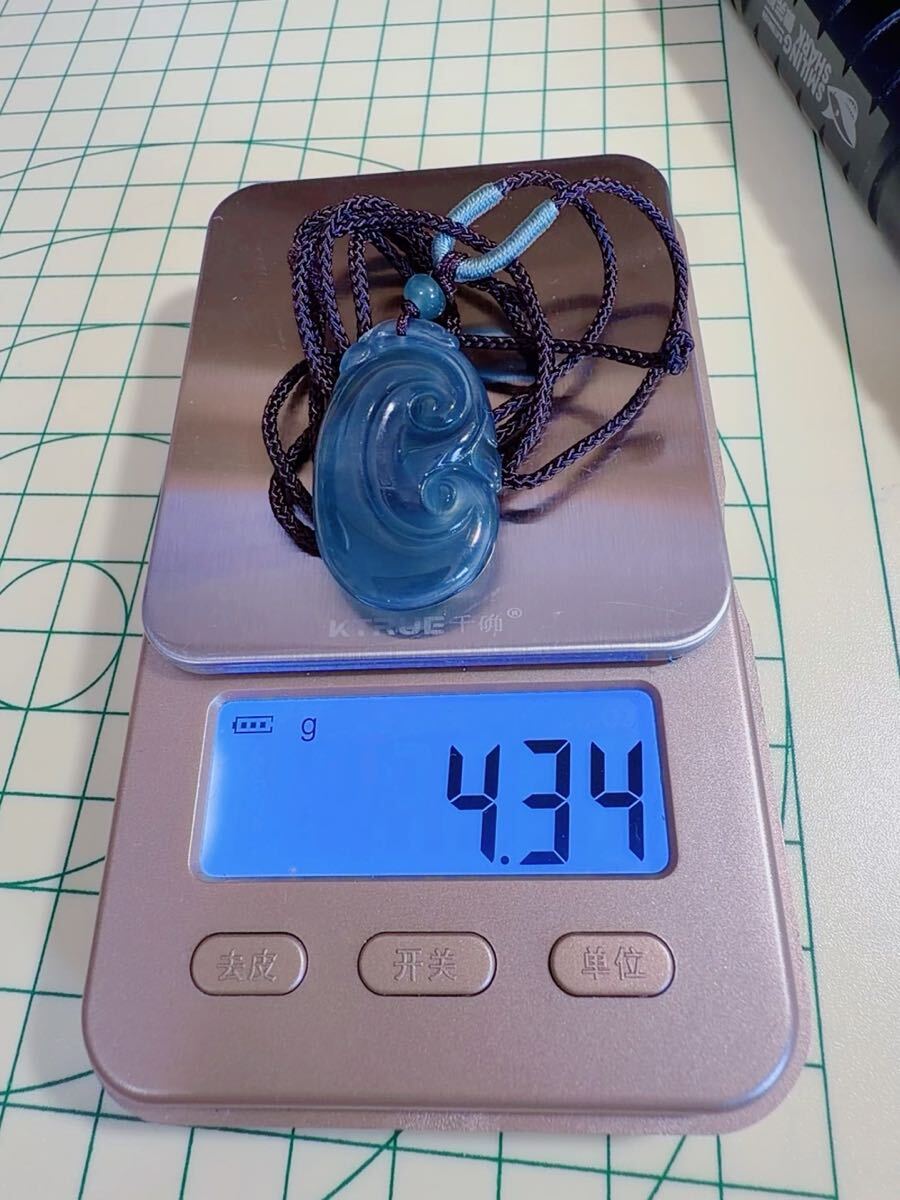 CS-0025天然本翡翠《本物保証》 ひすいペンダント 一点物 魔除け 昇進 成功 風水 金運 財運 幸運 幸福 縁起物 パワーストーン_画像9