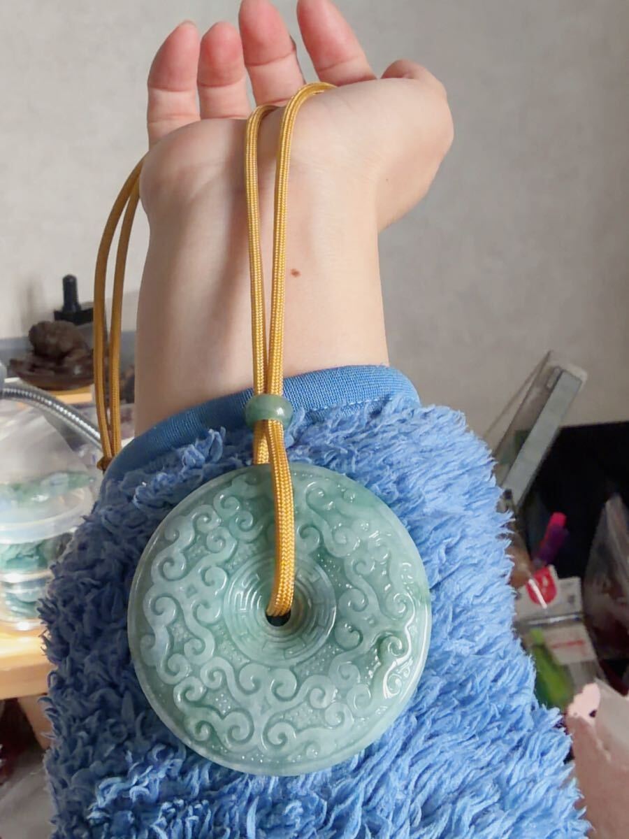 CS-0102天然本翡翠《本物保証》ひすい 平安叩ペンダント 一点物 魔除け 昇進 成功 風水 金運 財運 幸運 幸福 縁起物 パワーストーン_画像6