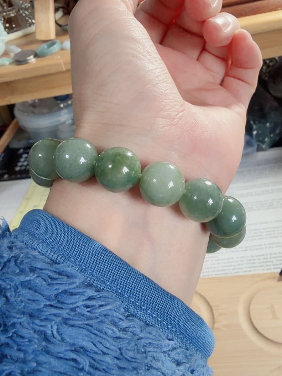 CS-0105 天然本翡翠《本物保証》油青緑 天然翡翠 ブレスレット15cm 天然石12.8mm一点物 希少 縁起物 お守り ミャンマー パワーストーン_画像4