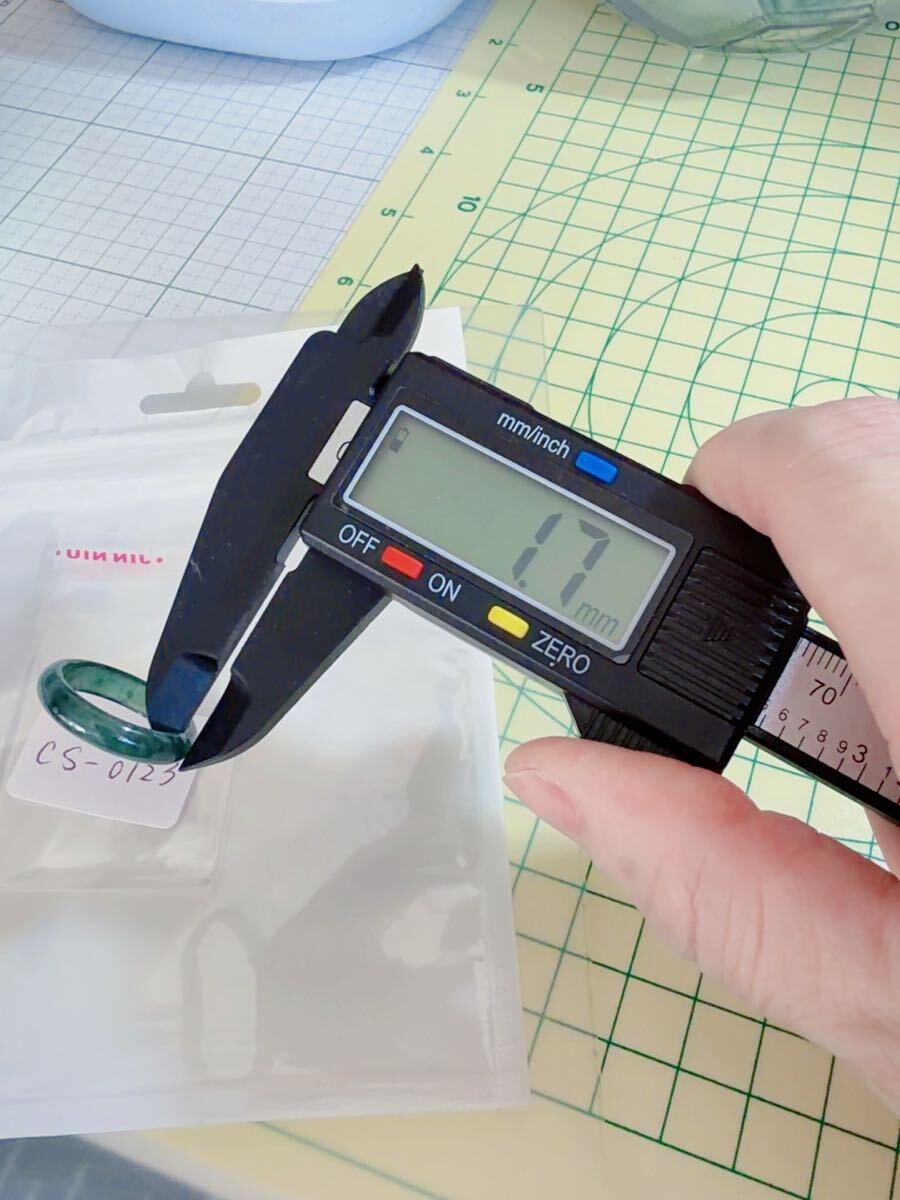 CS-0123天然本翡翠《本物保証》 藍水翡翠 指輪約17号 一点物 希少 縁起物 お守り 魔除け 昇進 成功 風水 金運 財運 幸運 幸福_画像5