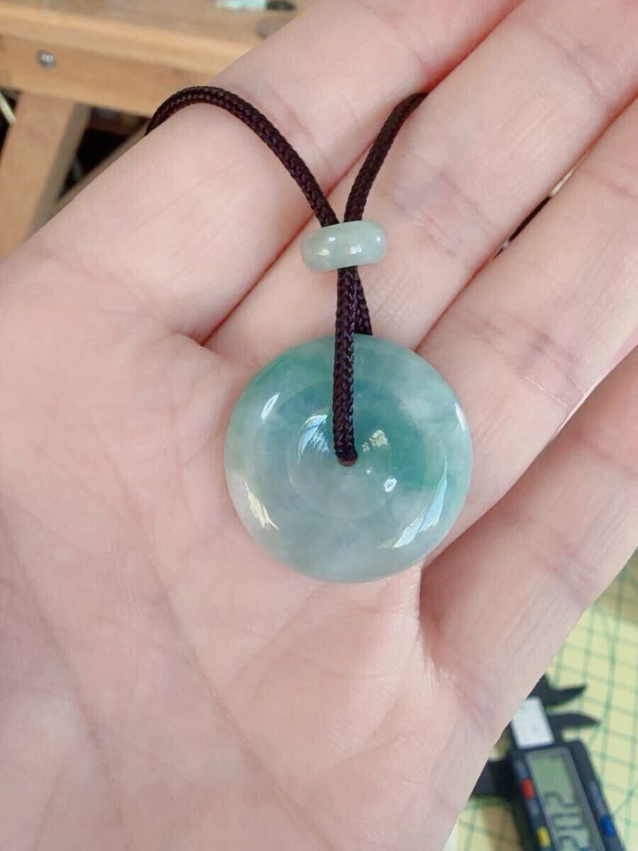 CS-0039天然本翡翠《本物保証》 ひすいペンダント 平安叩 一点物 魔除け 昇進 成功 風水 金運 財運 幸運 幸福 縁起物 パワーストーン_画像2