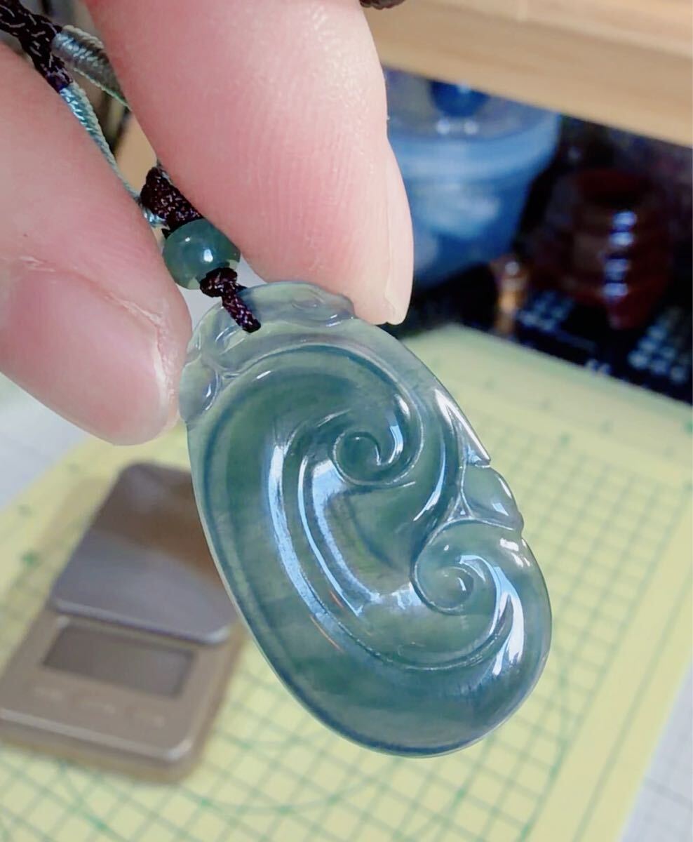 CS-0025天然本翡翠《本物保証》 ひすいペンダント 一点物 魔除け 昇進 成功 風水 金運 財運 幸運 幸福 縁起物 パワーストーン_画像1