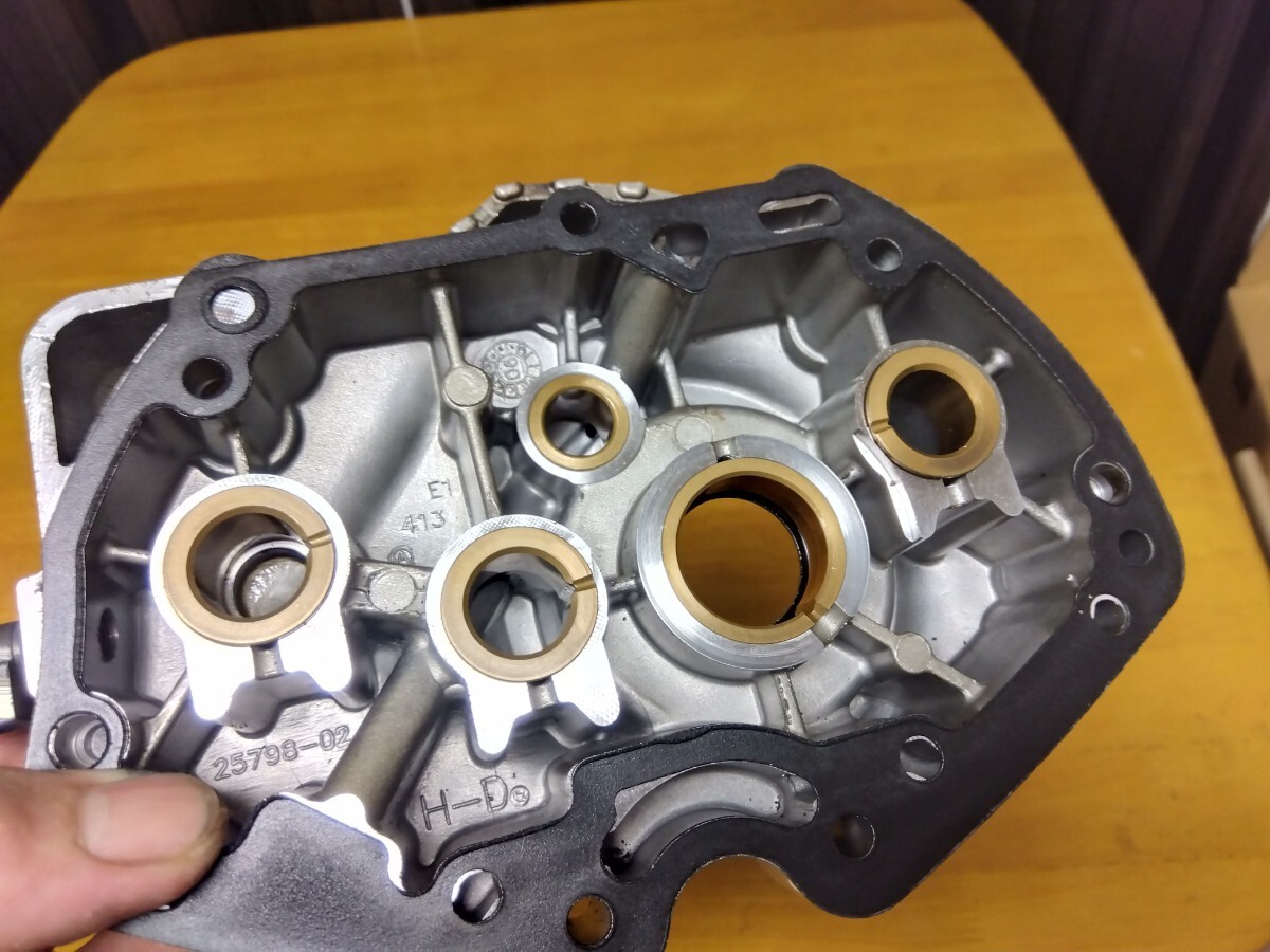 ビューエル　XB初期　タイマーカバー　カムカバー　中古_画像2